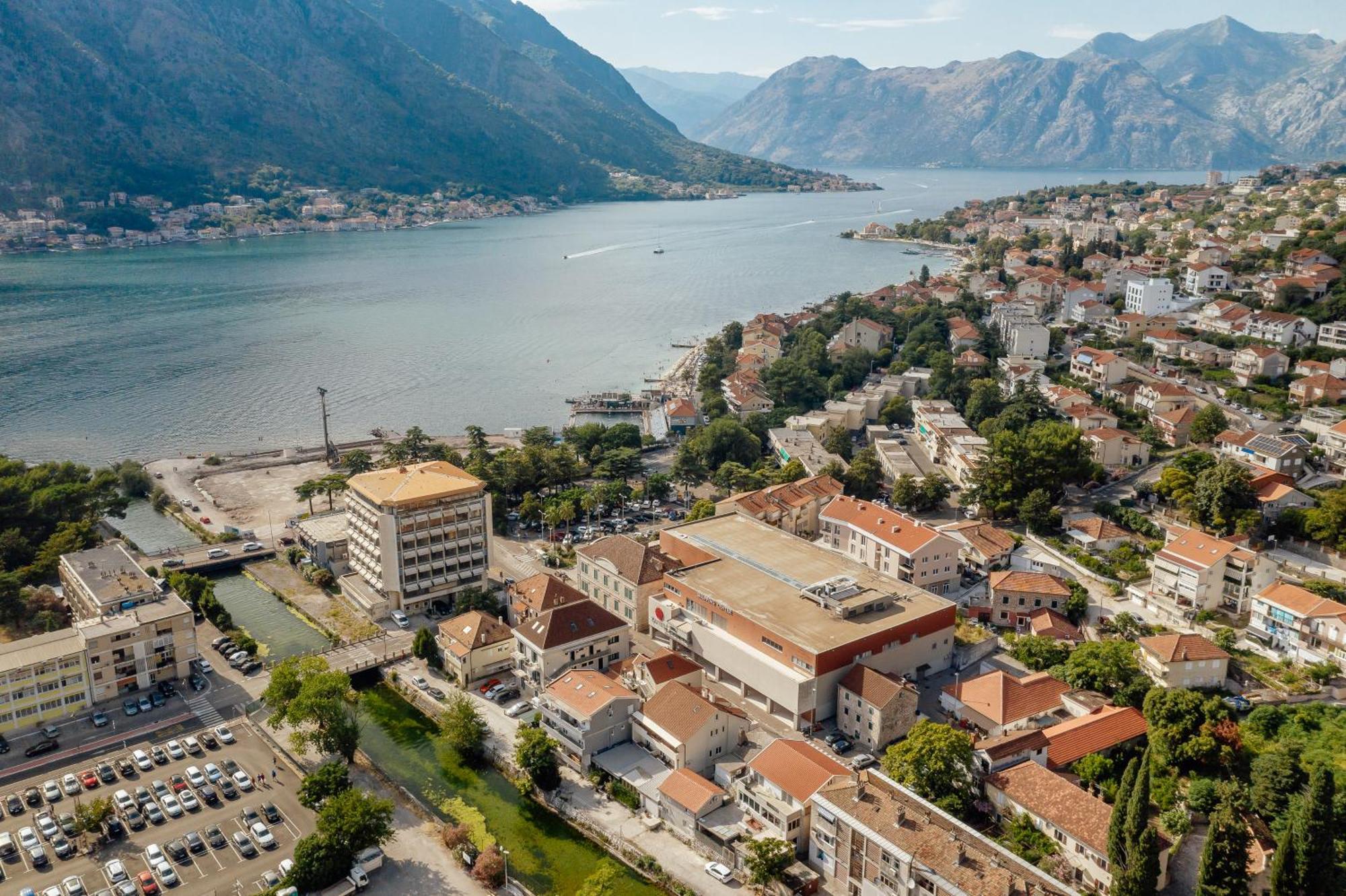 Kotor Central Point Extérieur photo
